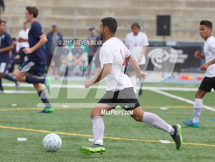 Thumbnail 3 in Del Norte vs. Hoover (CIF SDS Division 3 Final) photogallery.