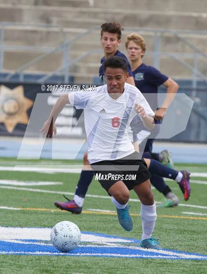 Thumbnail 3 in Del Norte vs. Hoover (CIF SDS Division 3 Final) photogallery.