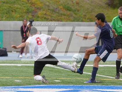 Thumbnail 2 in Del Norte vs. Hoover (CIF SDS Division 3 Final) photogallery.