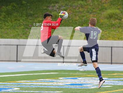 Thumbnail 3 in Del Norte vs. Hoover (CIF SDS Division 3 Final) photogallery.