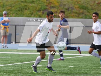 Thumbnail 2 in Del Norte vs. Hoover (CIF SDS Division 3 Final) photogallery.