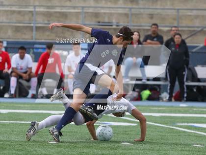 Thumbnail 3 in Del Norte vs. Hoover (CIF SDS Division 3 Final) photogallery.