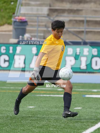 Thumbnail 3 in Del Norte vs. Hoover (CIF SDS Division 3 Final) photogallery.