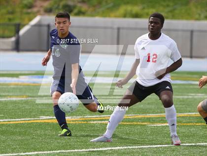 Thumbnail 2 in Del Norte vs. Hoover (CIF SDS Division 3 Final) photogallery.