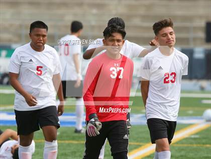 Thumbnail 2 in Del Norte vs. Hoover (CIF SDS Division 3 Final) photogallery.