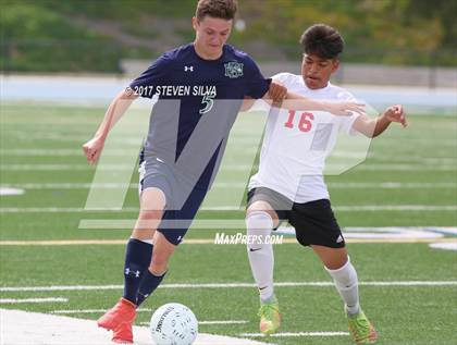 Thumbnail 2 in Del Norte vs. Hoover (CIF SDS Division 3 Final) photogallery.