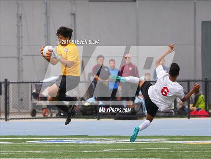 Thumbnail 1 in Del Norte vs. Hoover (CIF SDS Division 3 Final) photogallery.