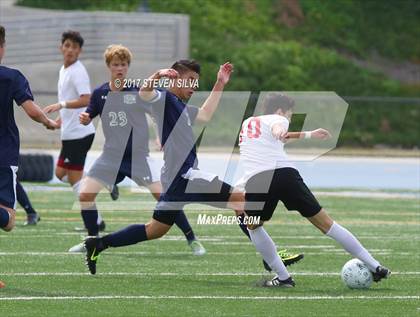 Thumbnail 2 in Del Norte vs. Hoover (CIF SDS Division 3 Final) photogallery.