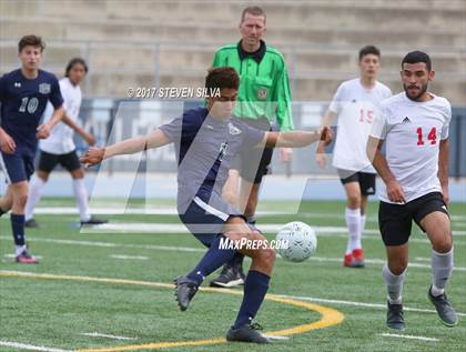 Thumbnail 3 in Del Norte vs. Hoover (CIF SDS Division 3 Final) photogallery.