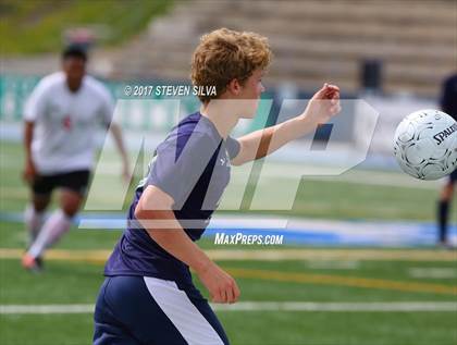 Thumbnail 3 in Del Norte vs. Hoover (CIF SDS Division 3 Final) photogallery.