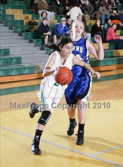 Thumbnail 1 in Knoxville Catholic vs Karns (Pilot Food-Mart Classic) photogallery.