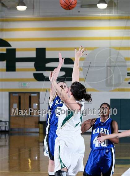 Thumbnail 1 in Knoxville Catholic vs Karns (Pilot Food-Mart Classic) photogallery.