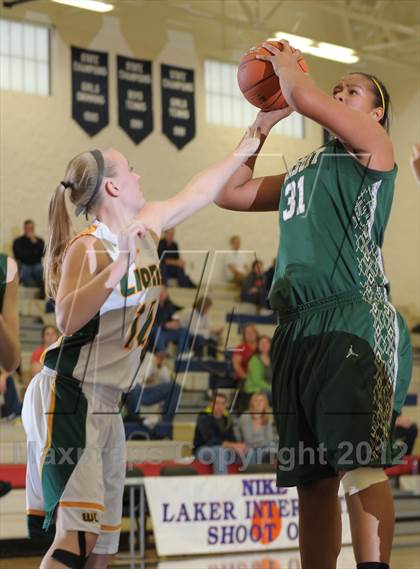 Thumbnail 3 in West Linn vs. Jesuit (Nike Interstate Shootout) photogallery.