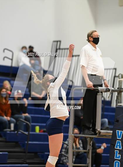 Thumbnail 2 in Arvada West @ Valor Christian photogallery.