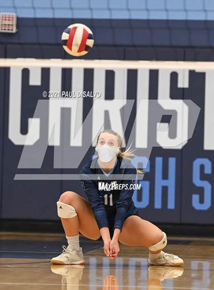 Thumbnail 2 in Arvada West @ Valor Christian photogallery.