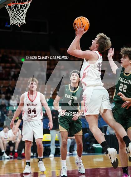 Thumbnail 2 in Falcon vs Montrose (CHSAA 5A Great 8) photogallery.