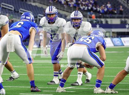 Thumbnail 2 in Stratford vs. Falls City (UIL Football 2A D1 Finals) photogallery.