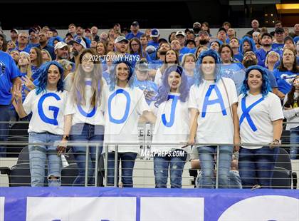 Thumbnail 1 in Stratford vs. Falls City (UIL Football 2A D1 Finals) photogallery.
