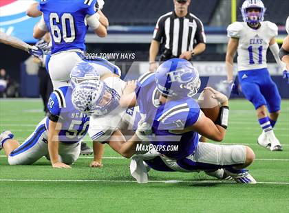 Thumbnail 2 in Stratford vs. Falls City (UIL Football 2A D1 Finals) photogallery.