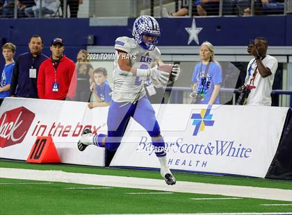 Thumbnail 3 in Stratford vs. Falls City (UIL Football 2A D1 Finals) photogallery.