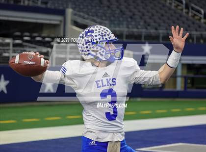 Thumbnail 3 in Stratford vs. Falls City (UIL Football 2A D1 Finals) photogallery.