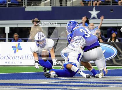 Thumbnail 3 in Stratford vs. Falls City (UIL Football 2A D1 Finals) photogallery.