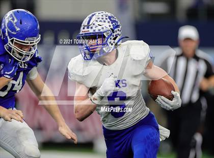 Thumbnail 2 in Stratford vs. Falls City (UIL Football 2A D1 Finals) photogallery.