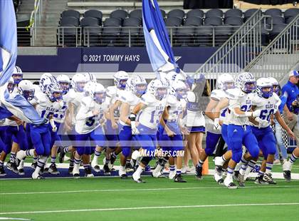 Thumbnail 1 in Stratford vs. Falls City (UIL Football 2A D1 Finals) photogallery.