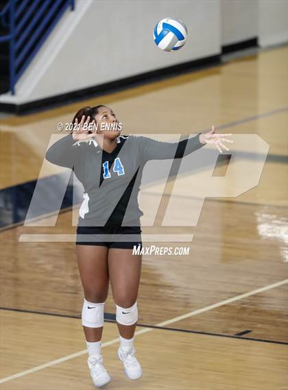 Thumbnail 2 in Harris County vs Locust Grove (Southside Classic) photogallery.