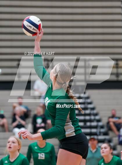 Thumbnail 3 in Crown Point vs. Floyd Central photogallery.