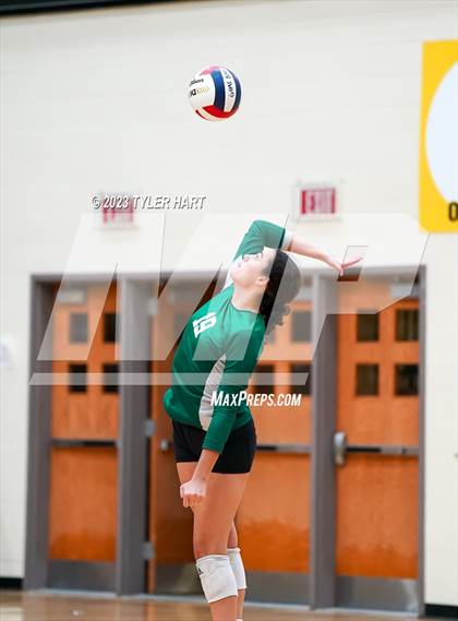 Thumbnail 3 in Crown Point vs. Floyd Central photogallery.