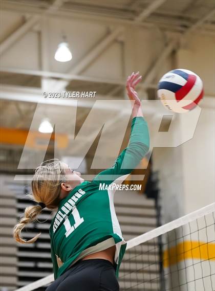 Thumbnail 2 in Crown Point vs. Floyd Central photogallery.