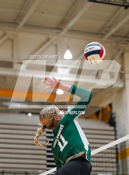 Thumbnail 1 in Crown Point vs. Floyd Central photogallery.