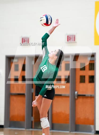 Thumbnail 1 in Crown Point vs. Floyd Central photogallery.