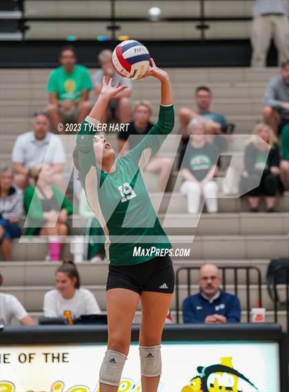 Thumbnail 2 in Crown Point vs. Floyd Central photogallery.