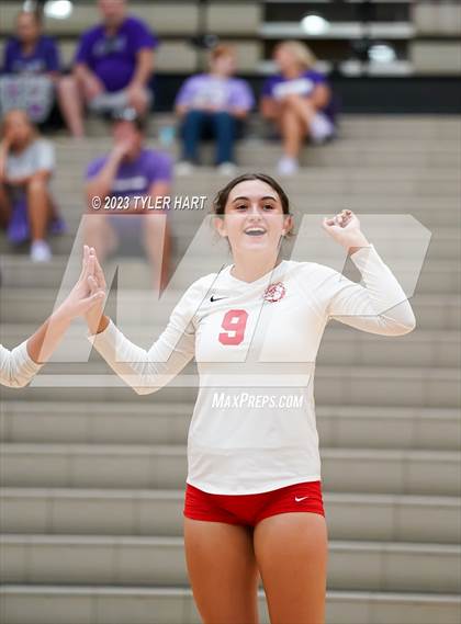 Thumbnail 2 in Crown Point vs. Floyd Central photogallery.