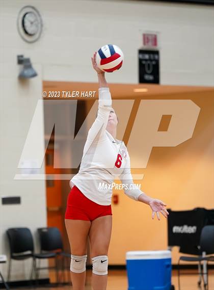 Thumbnail 1 in Crown Point vs. Floyd Central photogallery.