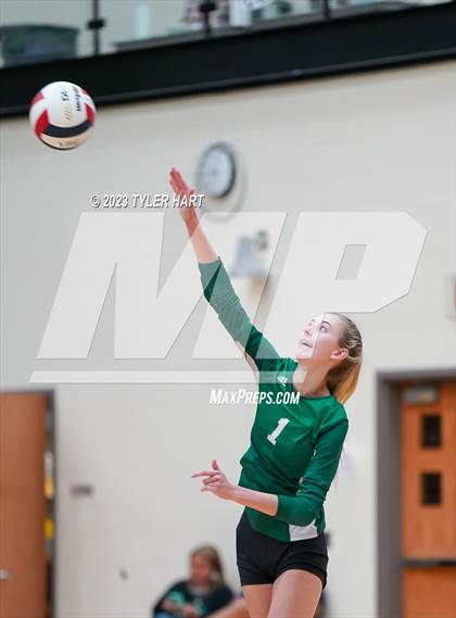 Thumbnail 3 in Crown Point vs. Floyd Central photogallery.