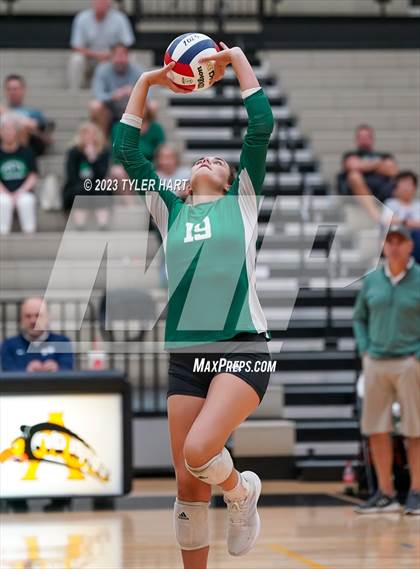 Thumbnail 3 in Crown Point vs. Floyd Central photogallery.