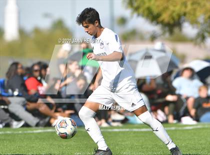 Thumbnail 3 in Coronado vs. Palo Verde (Class 5A Southern Section FINAL) photogallery.