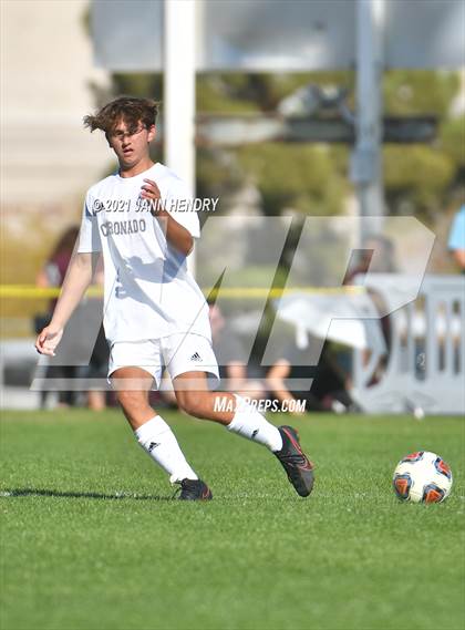 Thumbnail 3 in Coronado vs. Palo Verde (Class 5A Southern Section FINAL) photogallery.