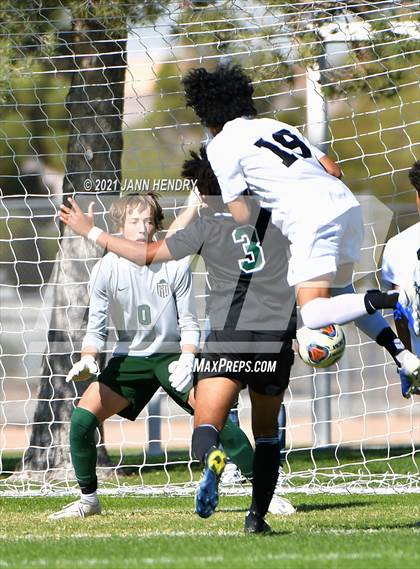 Thumbnail 3 in Coronado vs. Palo Verde (Class 5A Southern Section FINAL) photogallery.