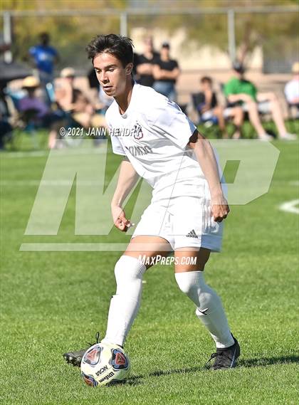 Thumbnail 2 in Coronado vs. Palo Verde (Class 5A Southern Section FINAL) photogallery.