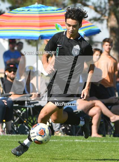 Thumbnail 1 in Coronado vs. Palo Verde (Class 5A Southern Section FINAL) photogallery.