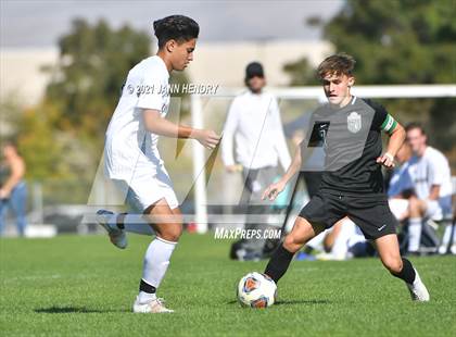 Thumbnail 3 in Coronado vs. Palo Verde (Class 5A Southern Section FINAL) photogallery.