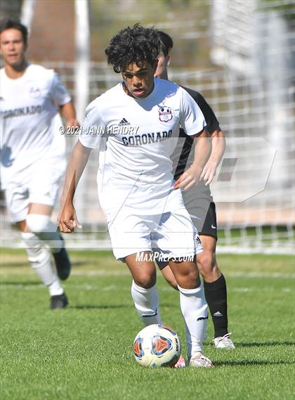 Thumbnail 2 in Coronado vs. Palo Verde (Class 5A Southern Section FINAL) photogallery.
