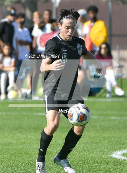 Thumbnail 3 in Coronado vs. Palo Verde (Class 5A Southern Section FINAL) photogallery.
