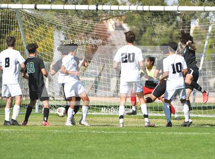 Thumbnail 3 in Coronado vs. Palo Verde (Class 5A Southern Section FINAL) photogallery.