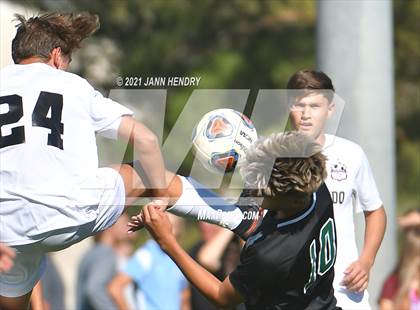 Thumbnail 2 in Coronado vs. Palo Verde (Class 5A Southern Section FINAL) photogallery.