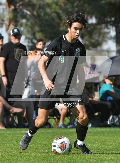 Thumbnail 2 in Coronado vs. Palo Verde (Class 5A Southern Section FINAL) photogallery.